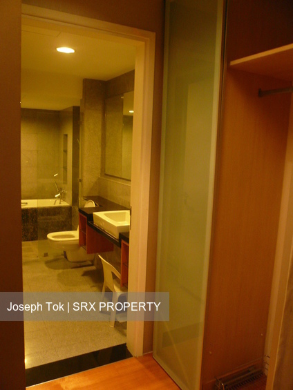 The Linear (D23), Apartment #208106241